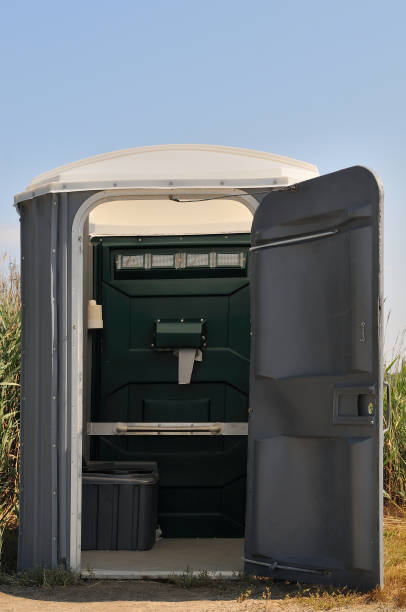 Best Portable restroom trailer rental  in Port Huron, MI